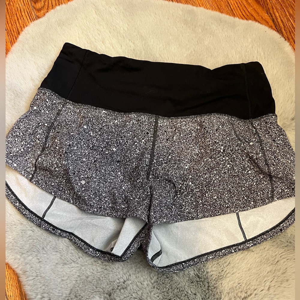 Lululemon “Speed up” shorts- size 4